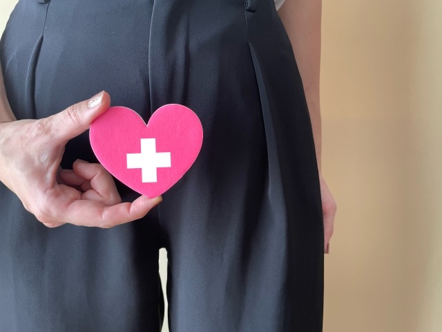 細菌性腟炎（細菌性腟症）とは？原因、症状や治し方、臭いについて解説
